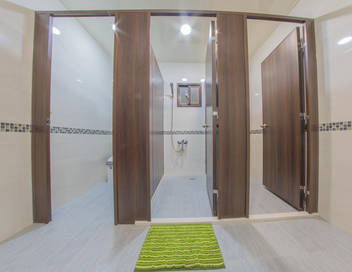 Travelers Hostel Маґун Екстер'єр фото