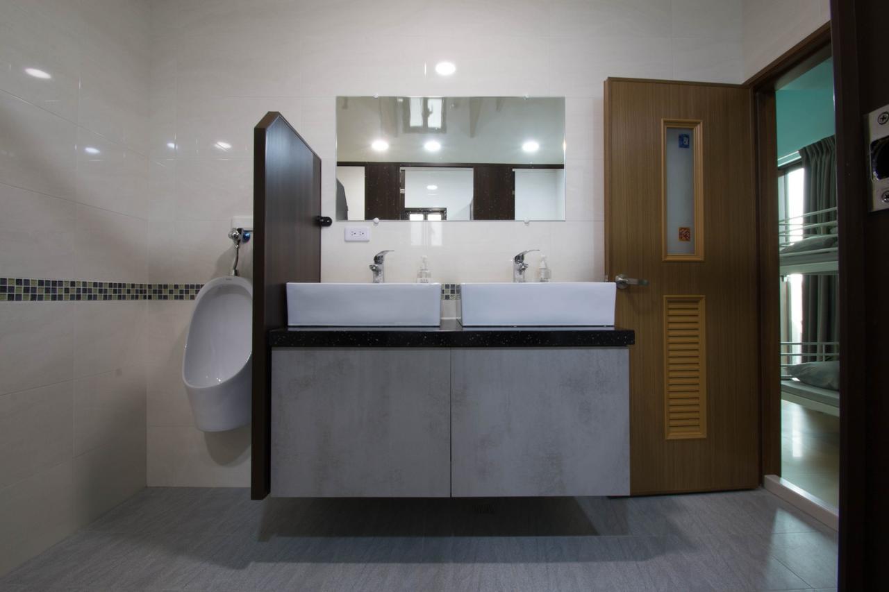 Travelers Hostel Маґун Екстер'єр фото